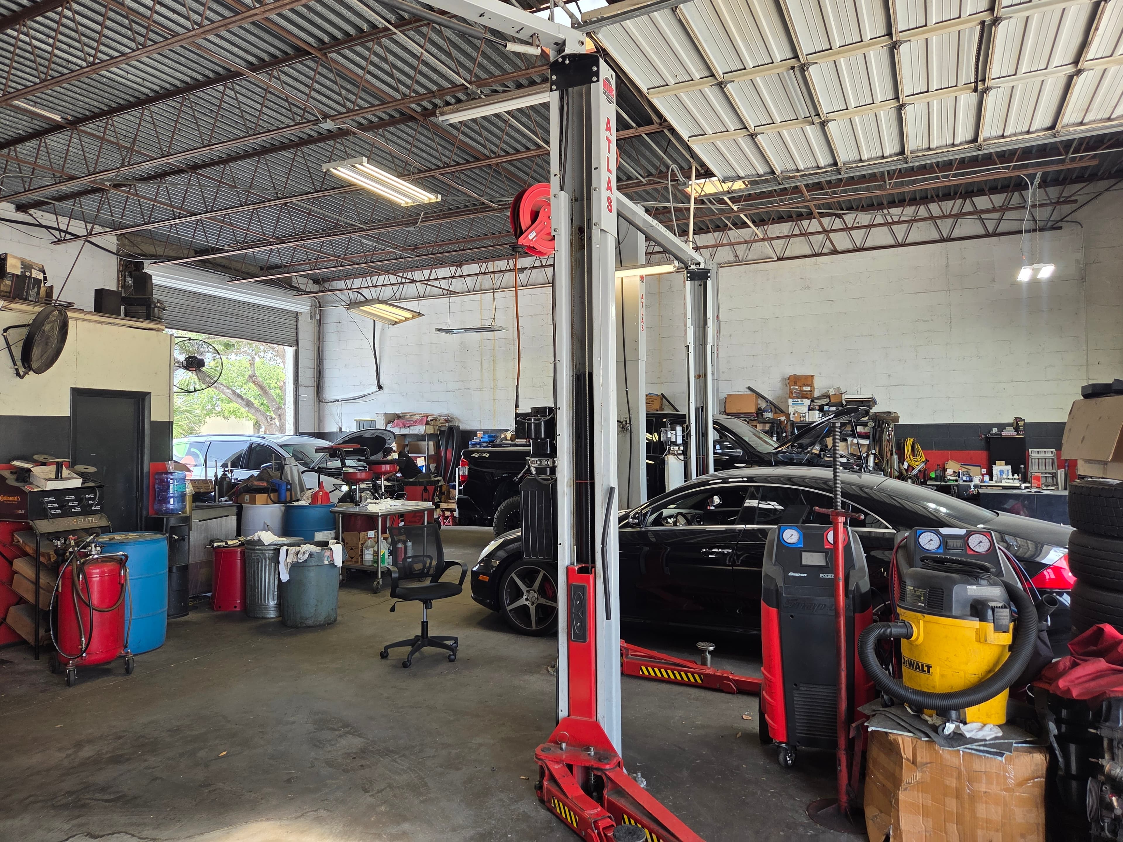 How Often Do You Actually Need an Oil Change in Sarasota Traffic and Heat?
